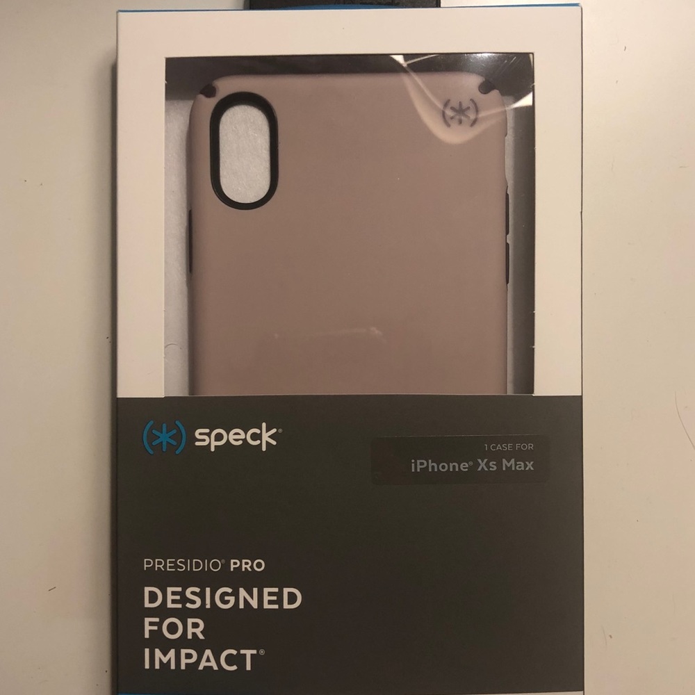 iPhone Xs Max Speck Case